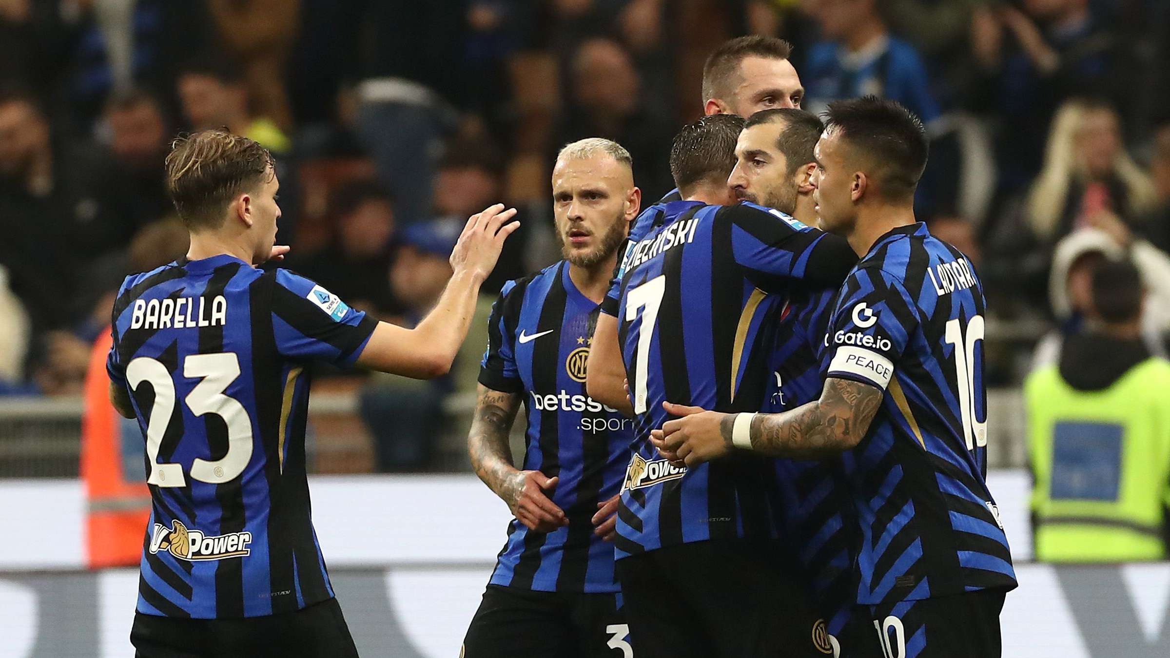 奥巴梅扬获 奥巴梅扬获